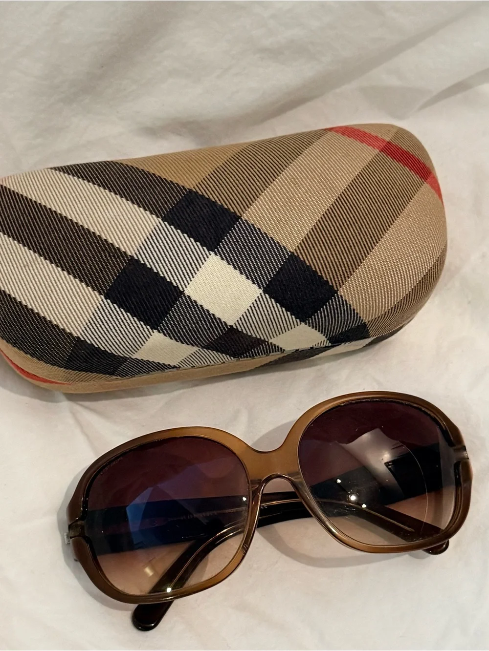 Burberry Brown Gradient Oval Women's Sunglasses